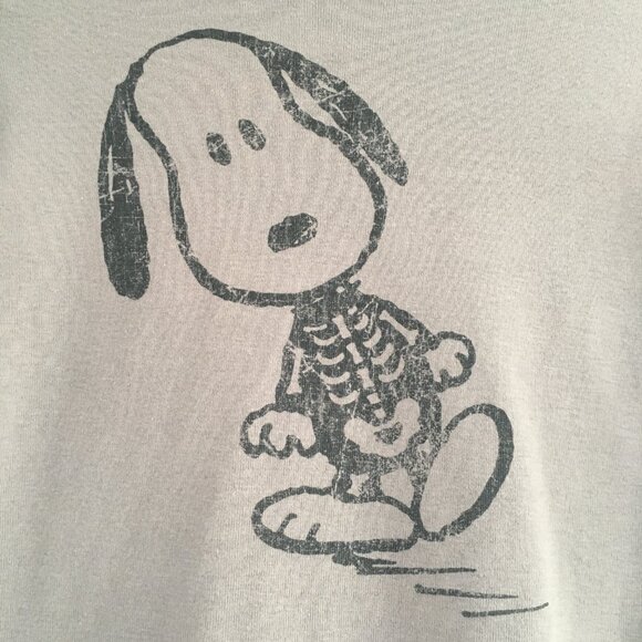 Peanuts Snoopy Skeleton Halloween Fitted Raglan Sleeves Grunge T-Shirt Size L - Picture 3 of 4